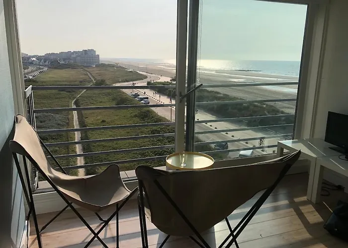 With A View Apartment *